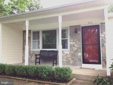 405 Grenoble Dr, Sellersville, PA 18960 - photo 2