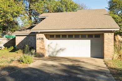 4909 Queen Ct, Fort Worth, TX 76103 - photo 2