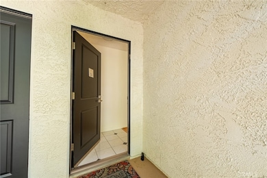 23637 Park Capri unit 34, Calabasas, CA 91302 - photo 5