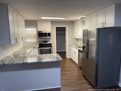 802 Roxie Ave, Fayetteville, NC 28304 - photo 3