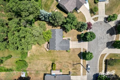 1801 Timberlane Ln NE, Grand Rapids, MI 49505 - photo 3