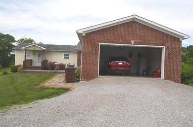 371 Votaw Rd, Harrodsburg, KY 40330 - photo 4