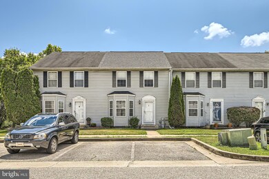 7202 Rutherford Green Cir, Windsor Mill, MD 21244 - photo 3