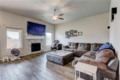 3408 Superior Dr, Moore, OK 73160 - photo 6