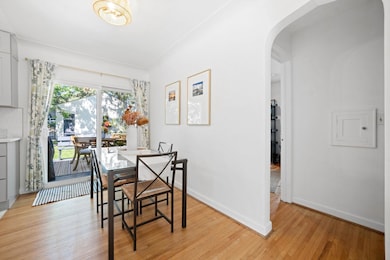 15-web-or-mls-2712 Idaho Ave S-15.jpg