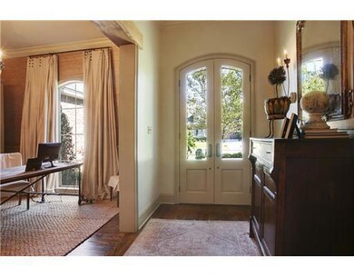 Foyer.