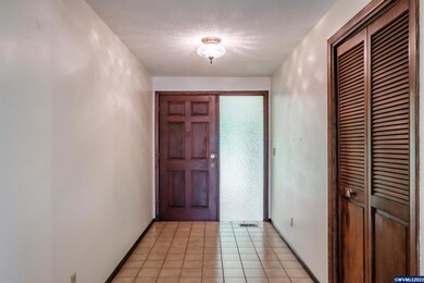 1347 NE Mayview Dr, Albany, OR 97321 - photo 5