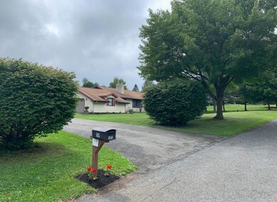 505 Fawn Ln, Tamaqua, PA 18252 - photo 2