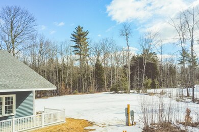 Spacious side yard