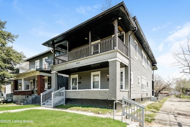 018-photo-front-view-13566630