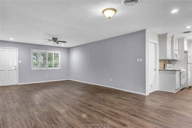 1211 Boswell St, College Station, TX 77840 - photo 6