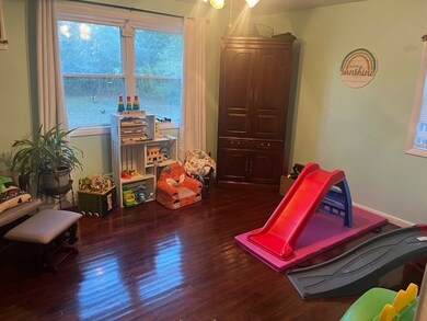 210 W 11th St, Donalsonville, GA 39845 - photo 4