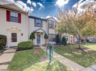 75 Pear Tree Ln unit 10C, Franklin Park, NJ 08823 - photo 3