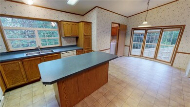 Large Kitchen/Dining Room Combo with Island, Laund