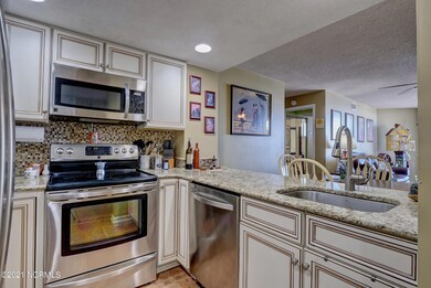 2000 New River Inlet Rd unit 1511, North Topsail Beach, NC 28460 - photo 4