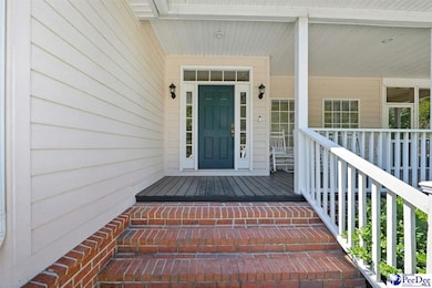 1001 Lindberg Dr, Florence, SC 29501 - photo 4