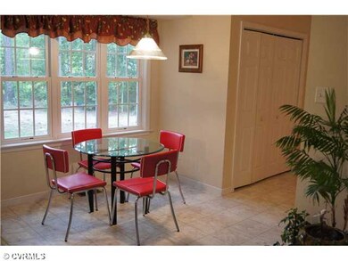 Kitchen - Eating Area