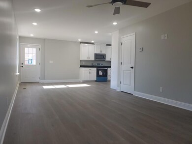 422 Coahulla Creek Dr, Dalton, GA 30721 - photo 3