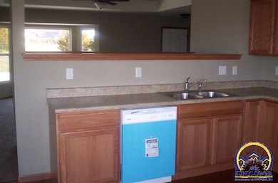 4319 SE Horseshoe Bend Dr, Topeka, KS 66609 - photo 3