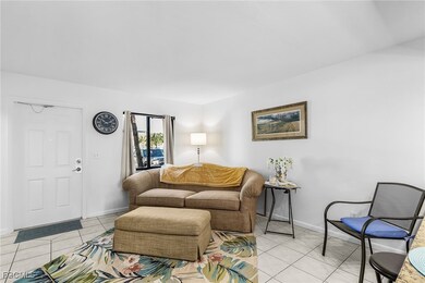 4903 Vincennes St unit 116, Cape Coral, FL 33904 - photo 2