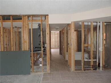 17458 Blueberry Hill Dr unit C, Fort Myers, FL 33908 - photo 3