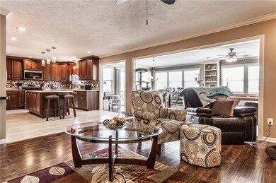 5109 W Bay Rd, Plainfield, IN 46168 - photo 2