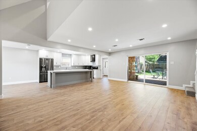 8210 Waynemer Way, Houston, TX 77040 - photo 6