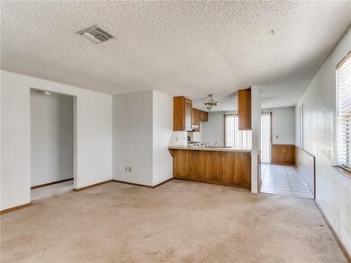 1017 Swan Lake Ct, Edmond, OK 73003 - photo 7