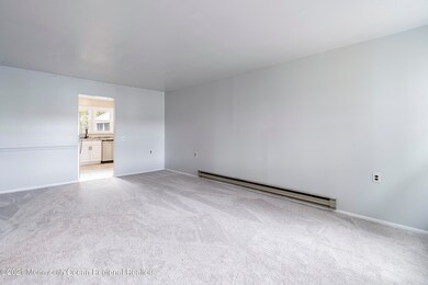 10 Buttonwood Ln unit 71, Whiting, NJ 08759 - photo 3