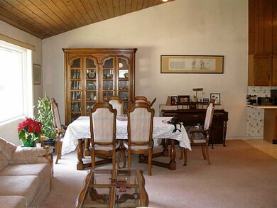 65 Larkspur Dr, Cranston, RI 02920 - photo 6