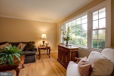 12806 Tern Dr, North Potomac, MD 20878 - photo 3