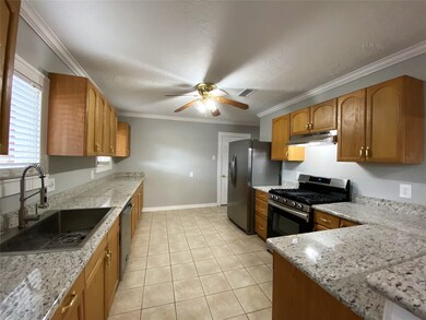 1139 Walling St, Houston, TX 77009 - photo 4
