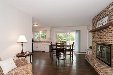 1707 La Palma Ct, Wheaton, IL 60189 - photo 4