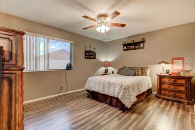 626 S Rowen-22