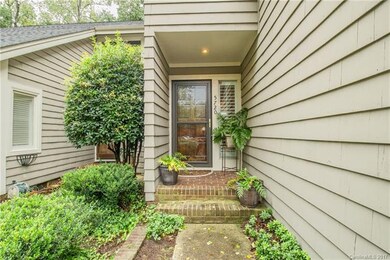 A covered porch ensures that you have a dry place 