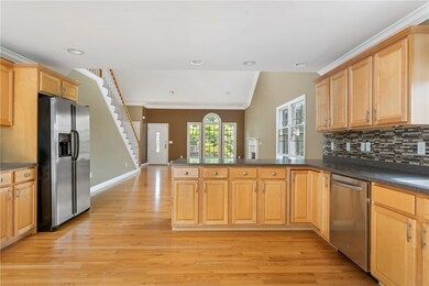 8 Abby Rd, Barrington, RI 02806 - photo 4