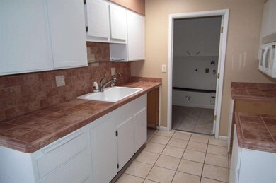 10208 W Ocotillo Dr, Sun City, AZ 85373 - photo 7