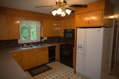 27 Valley Rd, Danielson, CT 06239 - photo 7