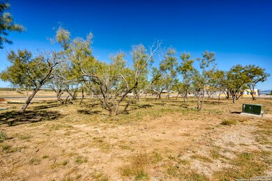 77 Arch Ray Lp, Fredericksburg, TX 78624 - photo 7