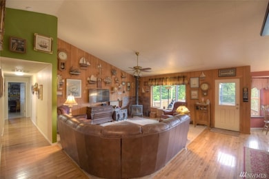 218 Stub Rd, Onalaska, WA 98570 - photo 2