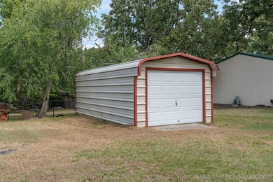 95961 S Manns Dr, Gore, OK 74435 - photo 6