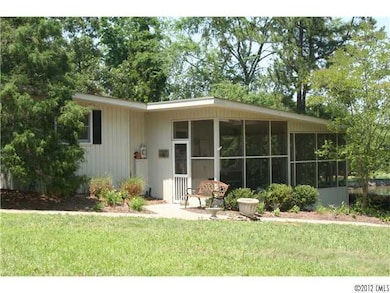 Porch - Screened