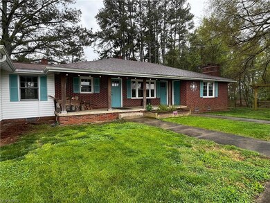 8915 New Hope Rd, Denton, NC 27239 - photo 4