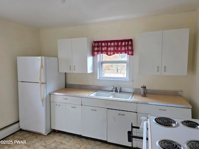 1539 West St, Honesdale, PA 18431 - photo 2