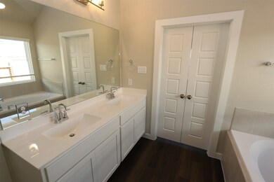 3318 Trail View Dr, Rosenberg, TX 77471 - photo 5