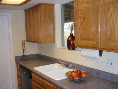 Kitchen DSC00233