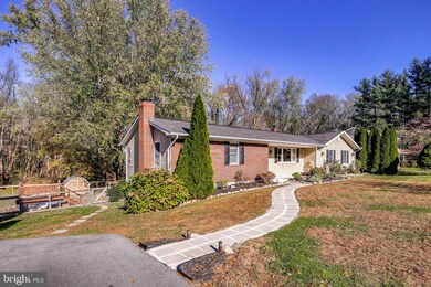 6003 Crossway Ct, Sykesville, MD 21784 - photo 2