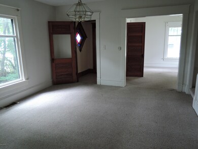 115 N Andrews