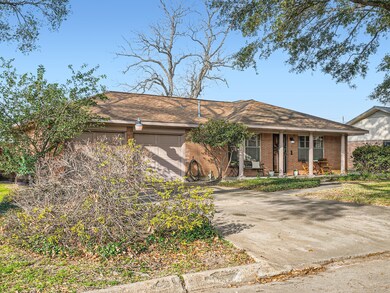 1615 Willowby Dr, Houston, TX 77008 - photo 3