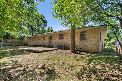 1331 Crestview Dr, Denison, TX 75020 - photo 6